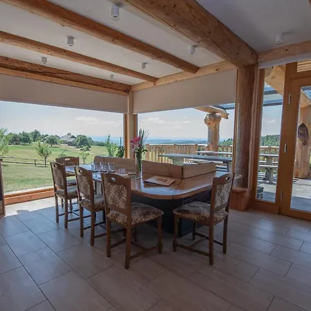 Ernest Zelezni With Hot Tub Chalet *