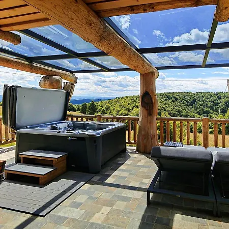 Ernest Zelezni With Hot Tub Ivancna Gorica