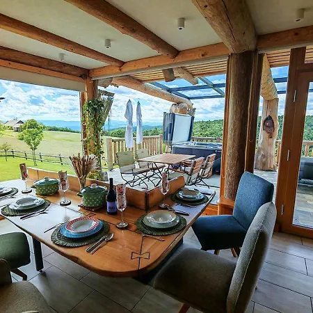 Ernest Zelezni With Hot Tub *