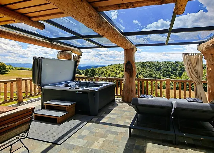 Ernest Zelezni With Hot Tub Ivancna Gorica