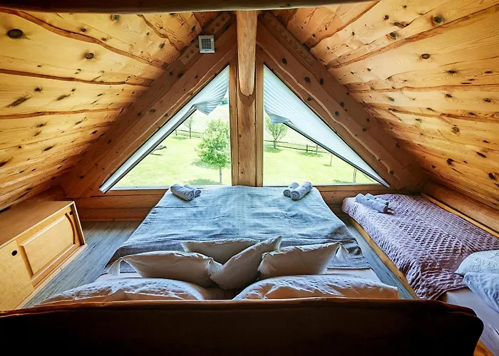 Ernest Zelezni With Hot Tub Alpesi faház