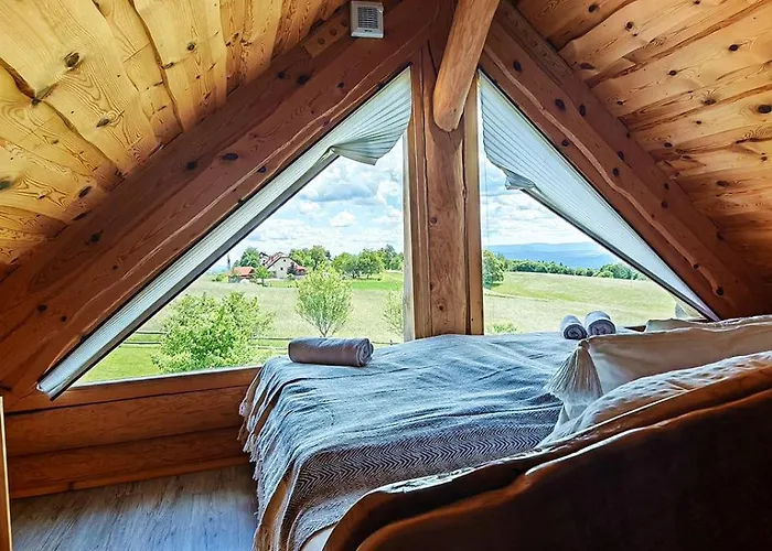 Ernest Zelezni With Hot Tub Ivančna Gorica