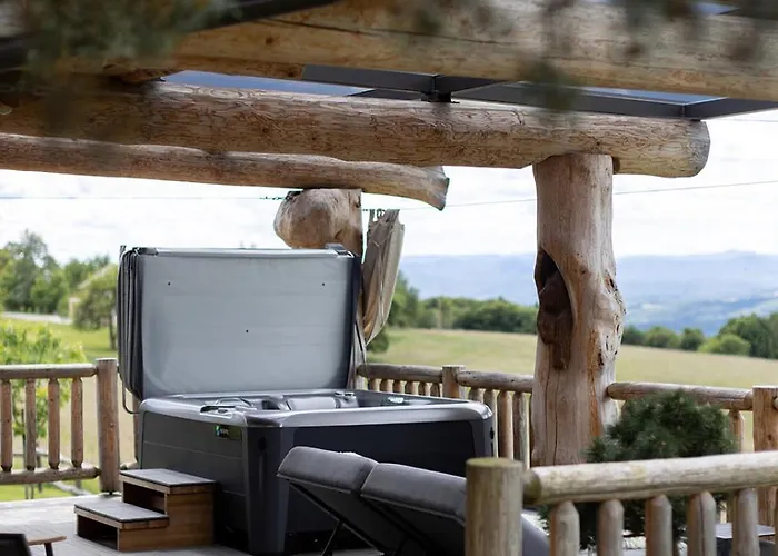 Ernest Zelezni With Hot Tub Ivancna Gorica