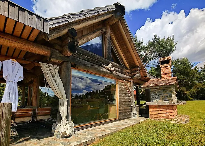 Ernest Zelezni With Hot Tub Alpesi faház